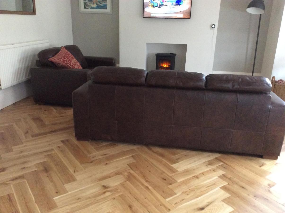 Spinnaker - Self Catering Apartment, Tenby Esterno foto